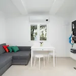 Apartman Mekenzi - New By The Sea Kruševo