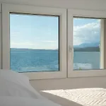 Mekenzi - New By The Sea Apartman *